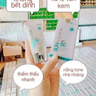 Kem Chống Nắng Morena Huyền Phi