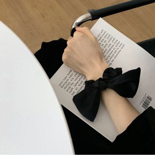 Dây buộc tóc bằng nơ