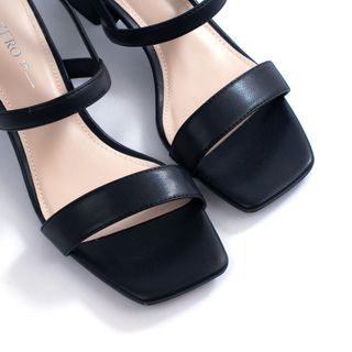 Giày Scandal gót vuông hậu chữ C (MKT11)