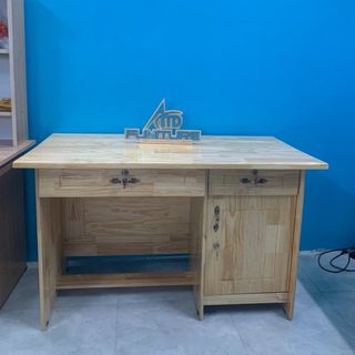 Bàn Làm việc văn phòng gỗ Thông Cao cấp giá rẻ chống trầy xước, chống nước tốt - Bàn có hộc tủ ngăn kéo chìa khóa riêng