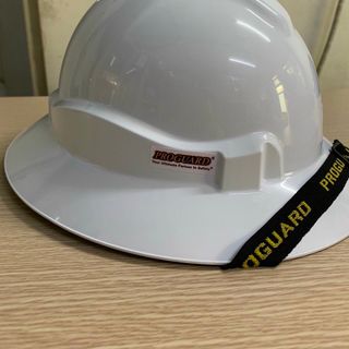 NÓN BẢO HỘ RỘNG VÀNH PROGUARD MÀU TRẮNG