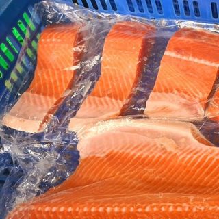 cung cấp sỉ Cá Hồi fille (phile) nguyên miếng từ 1,6kg đến 2kg