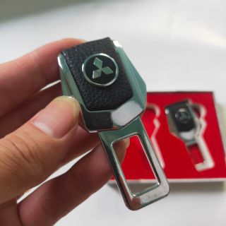 Bộ 2 Chốt ngắt tiếng kêu, chốt cài Khóa dây an toàn Ô tô Mitsubishi