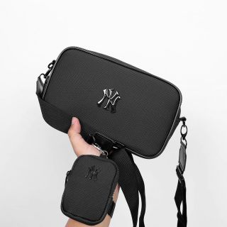 Túi đeo chéo M/L/B NEWYORK logo Kim loại màu đen hàng VNXK