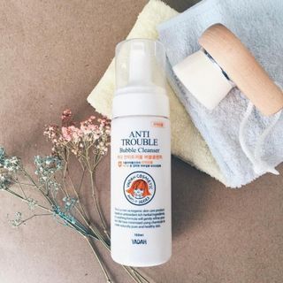 Sữa rửa mặt kháng mụn YADAH ANTI TROUBLE BUBBLE CLEANSER