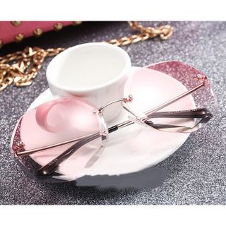 Kính thời trang nữ chống tia UV
