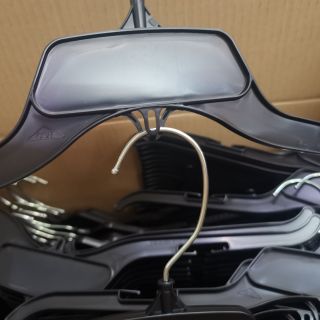 Móc nhựa treo quần áo giá sỉ- M484