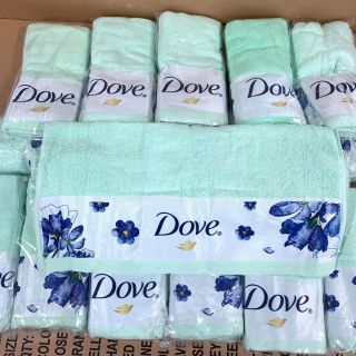 Khăn lông hàng quà tặng Dove với chất liệu cotton cực xịn và mềm mịn. 50x100cm
