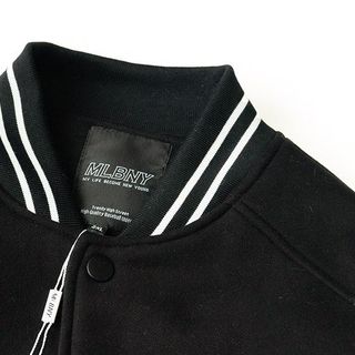 Áo khoác bomber chất nỉ lót dù
