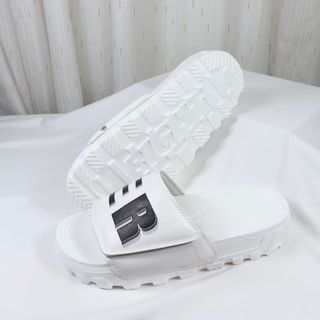 DÉP QUIA NGANG CAO CẤP DCC 1072
