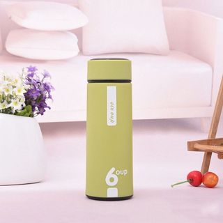 BÌNH CHAI ĐỰNG NƯỚC THỦY TINH 6OUP 400ML CÓ VỎ BỌC NHỰA NHIỀU MÀU - HARAS( GIAO MÀU NGẪU NHIÊN )