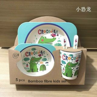Bộ bát ăn dặm cho bé.