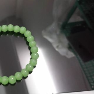 Vòng tay cho nữ 4ly. Mỗi chuỗi khoảng 30 hạt