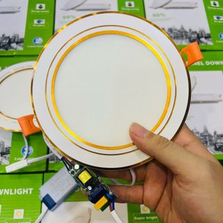 Đèn âm trần đế mỏng viền vàng 12W 3 màu nguồn cách ly chống loạn màu