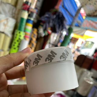 Băng keo che khe cửa