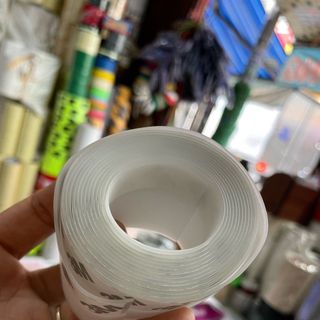 Băng keo che khe cửa