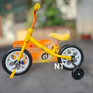 Xe đạp thăng bằng cho bé