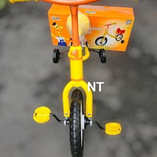 Xe đạp thăng bằng cho bé