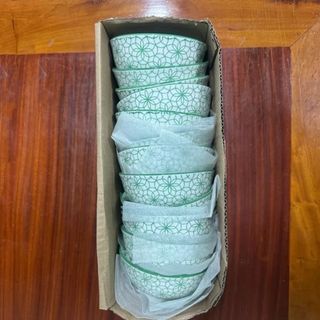 Chén bát sứ hoa văn