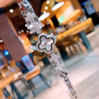 Đồng hồ sỉ lắc tay mới