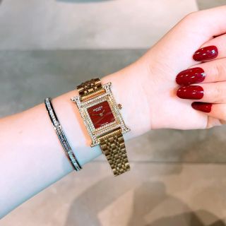 Đồng hồ nữ herrssmess mới