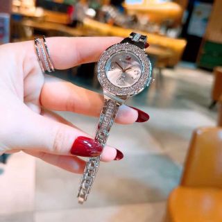 Đồng hồ sỉ nữ mới