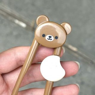Đũa nhựa tập ăn cho bé hàng nội địa Nhật Bản