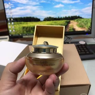 Kem Gebi Whitening Day Crem 15g - kem Gebi Đài Loan