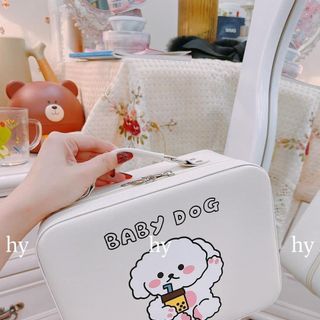 Cốp đựng mỹ phẩm có gương.