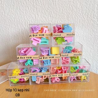 Hộp 10 kẹp tóc nhí.