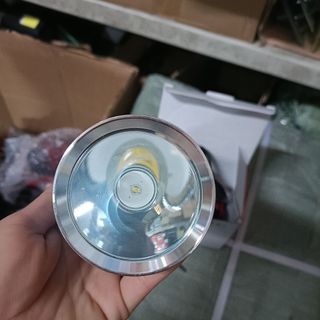 Đèn pin đội đầu 1 bóng.