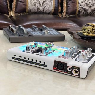 Soundcard MTMAX X6Pro - Thiết Bị Hỗ Trợ Thu Âm Và Phát Sóng Livestream Chất Lượng Cao