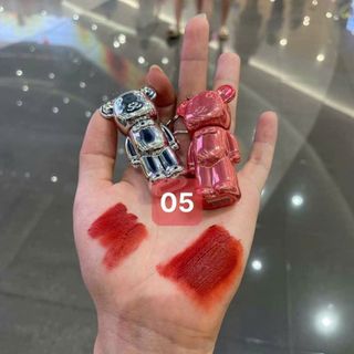 Son móc khóa hình gấu