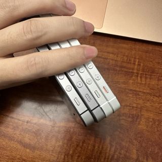 iPhone 5se 32GB (SE 2016) đẹp 99% Bh 1 đổi 1- Henry