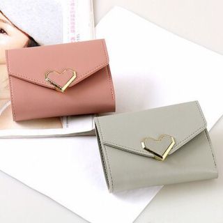 Ví ngắn cầm tay khóa hình trái tim