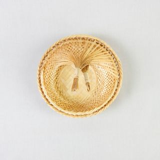 BÁT TRE CÁNH BUỒM