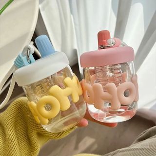 Bình Nước Nhựa Hoho Kèm Quai Xách Chống Trượt (Thùng 120)