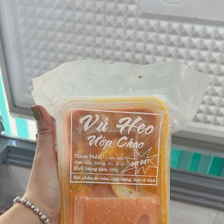VÚ HEO ƯỚP CHAO TẶNG KÈM SỐT CHẤM - HỘP NHỰA 500G