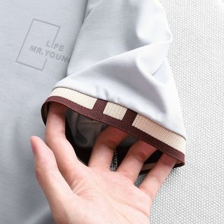 áo thun trụ mryoung phối viền