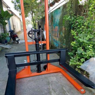 Xe nâng tay cao chân khuỳnh 2 tấn cao 1m6