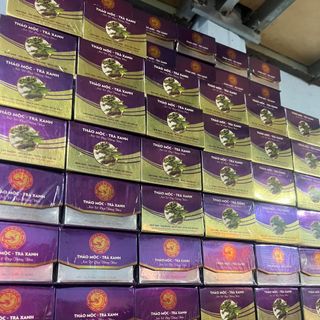 Kem pt Bert thảo mộc trà xanh nám sạm tàn nhang 30gr (giá bao bì 486k)
