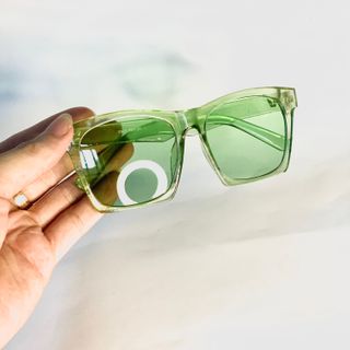 Kính mát thời trang nam nữ phong cách trẻ trung năng động