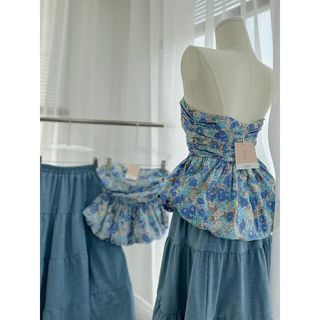 SET ỐNG HOA CÚP NGỰC + CHÂN VÁY MIDI JEAN XOÈ