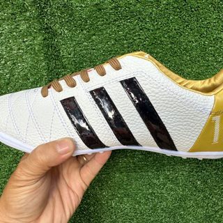 Giày đá bóng sân cỏ nhân tạo 3 sọc Toni Kroos Pro