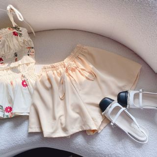 Set áo 2 dây nude thêu hoa cột vai short nude