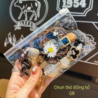 Set 10 chun thỏ , đồng hồ.
