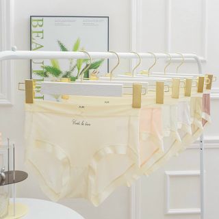 Quần lót tàng hình