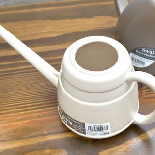 Bình tưới cây bằng nhựa cao cấp dáng thấp Nakaya nhập khẩu từ Nhật Bản