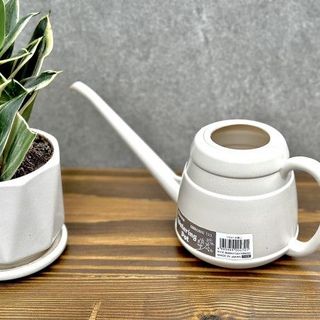 Bình tưới cây bằng nhựa cao cấp dáng thấp Nakaya nhập khẩu từ Nhật Bản