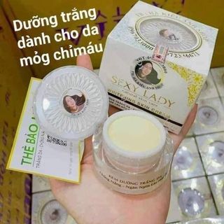 Kem dưỡng trắng da Hà Kiều Anh